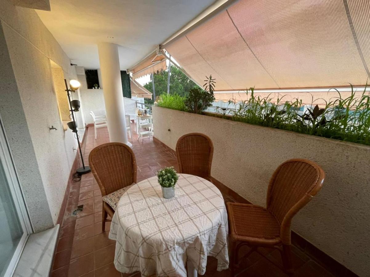 Amazing Apartment For Families Up To 6 Persons 베날마데나코스타 외부 사진