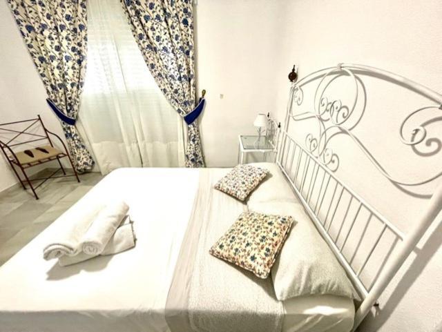 Amazing Apartment For Families Up To 6 Persons 베날마데나코스타 외부 사진