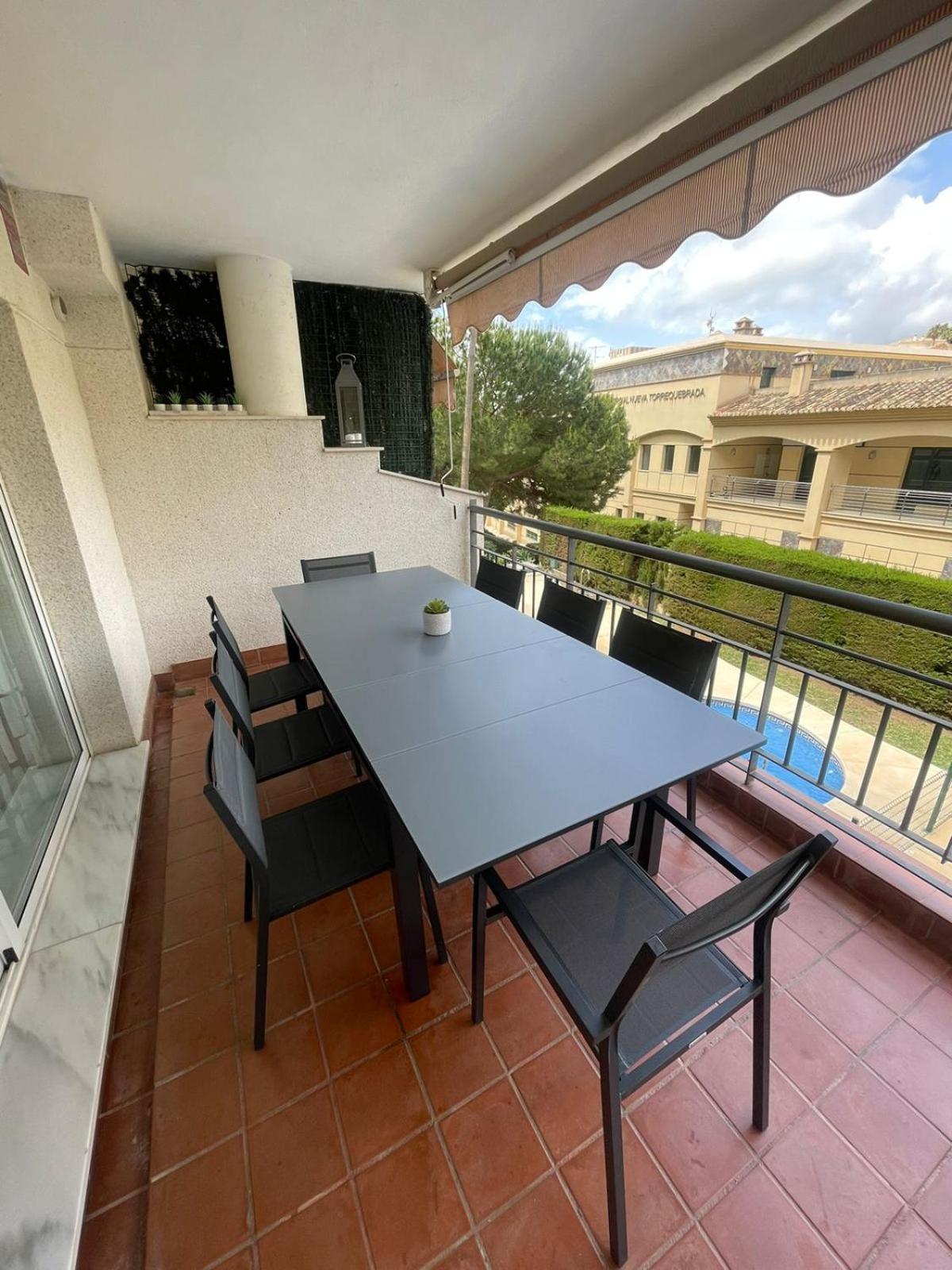 Amazing Apartment For Families Up To 6 Persons 베날마데나코스타 외부 사진