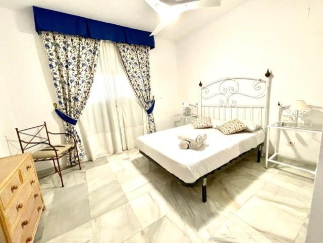 Amazing Apartment For Families Up To 6 Persons 베날마데나코스타 외부 사진